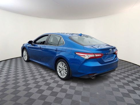 Certified 2020 Toyota Camry XLE image 9