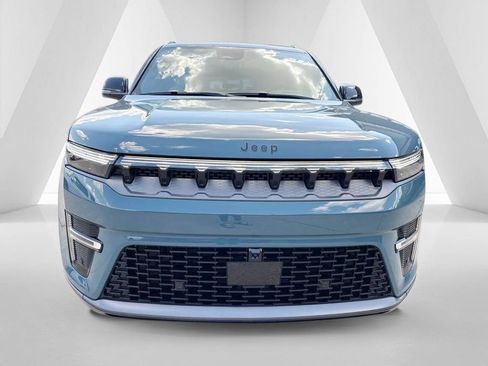New 2026 Jeep Grand Wagoneer L Summit AWD/4WD image 2