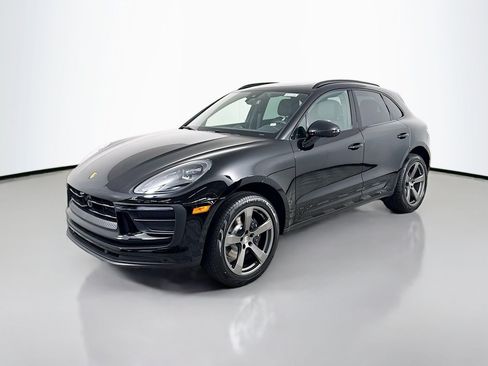 Certified 2025 Porsche Macan AWD/4WD image 1