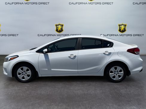 Used 2017 Kia Forte LX w/ LX Popular Package FWD image 2