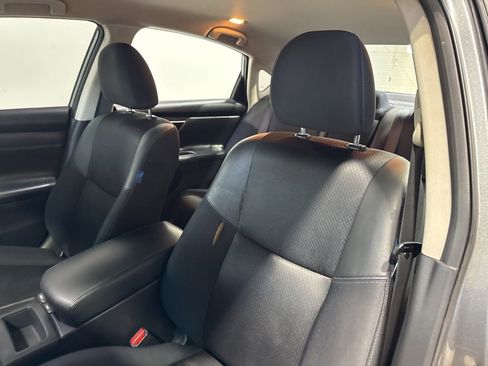 Used 2017 Nissan Altima 2.5 SR w/ Midnight Edition Package FWD image 23
