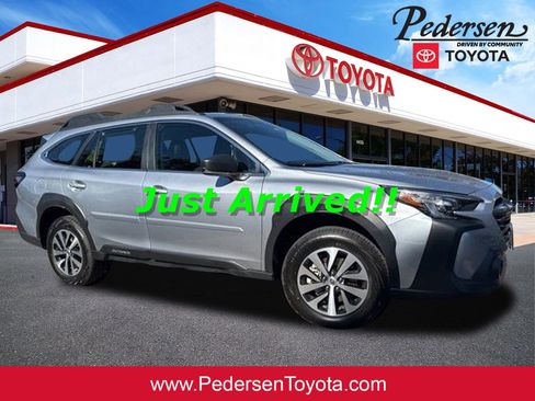 Used 2025 Subaru Outback AWD/4WD image 1