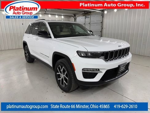 Used 2023 Jeep Grand Cherokee Limited AWD/4WD image 7