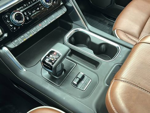 Used 2025 GMC Sierra 1500 Denali Ultimate image 25