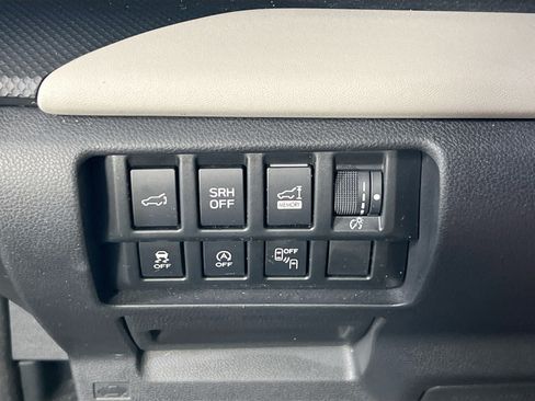 Used 2023 Subaru Forester Limited AWD/4WD image 10