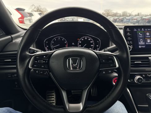 Used 2021 Honda Accord Sport image 18