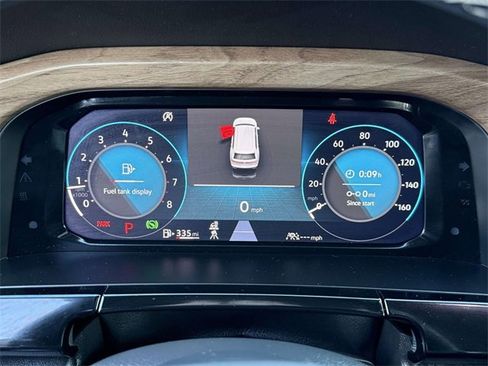 Used 2024 Volkswagen Atlas SE image 24