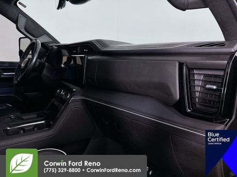 Used 2025 GMC Sierra 2500 AT4X image 35