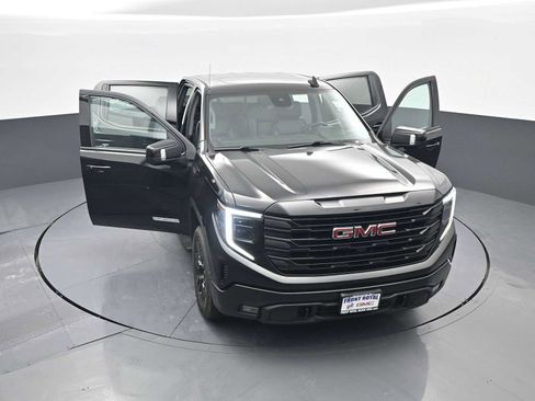 Used 2022 GMC Sierra 1500 Elevation w/ Elevation Premium Package image 46