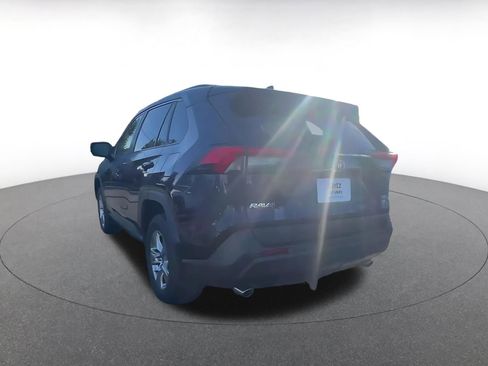 Used 2025 Toyota RAV4 XLE image 11