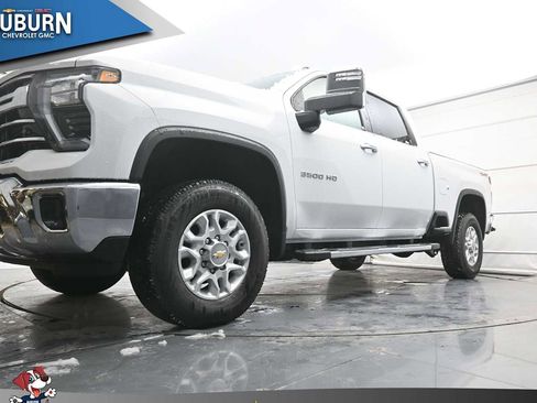 New 2026 Chevrolet Silverado 3500 LTZ image 18