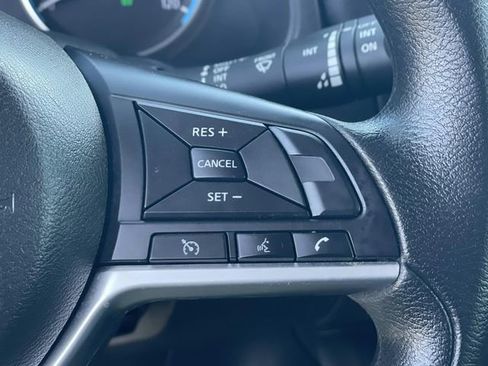 Used 2023 Nissan Leaf S image 10