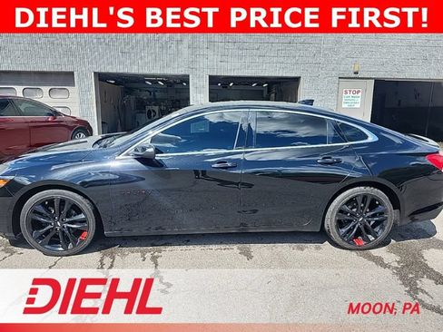 Used 2018 Chevrolet Malibu LT w/ Redline Edition FWD image 4