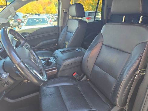 Used 2019 GMC Yukon SLT image 16