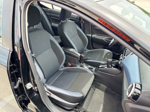 Used 2025 Nissan Versa SV FWD image 24
