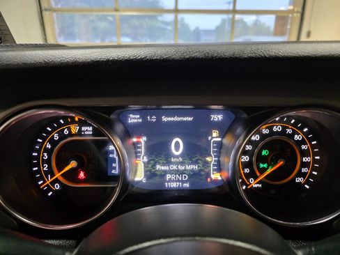 Used 2021 Jeep Gladiator Sport AWD/4WD image 41