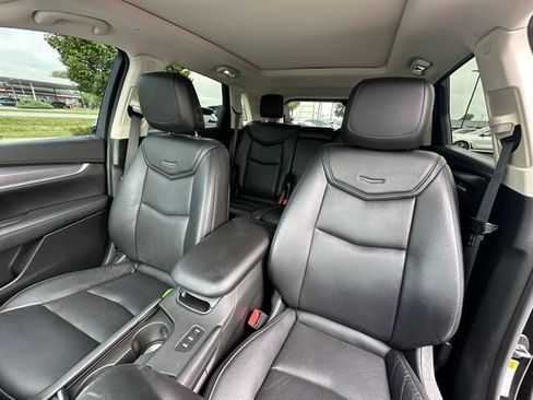 Used 2017 Cadillac XT5 Luxury w/ Driver Awareness Package AWD/4WD image 35