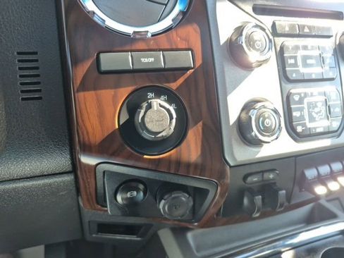 Used 2015 Ford F350 Lariat w/ Lariat Ultimate Package image 33