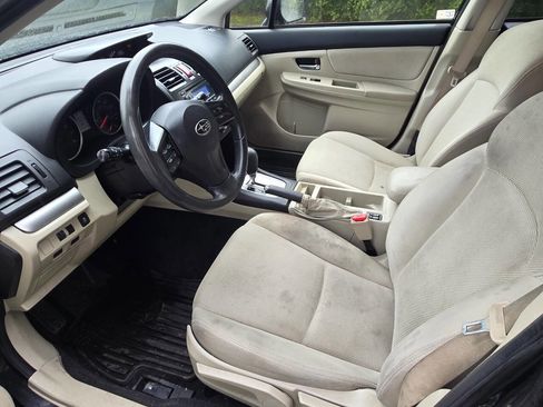 Used 2013 Subaru Crosstrek 2.0i Premium w/ Popular Pkg 2 image 2