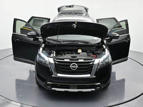 New 2025 Nissan Pathfinder SL image 46
