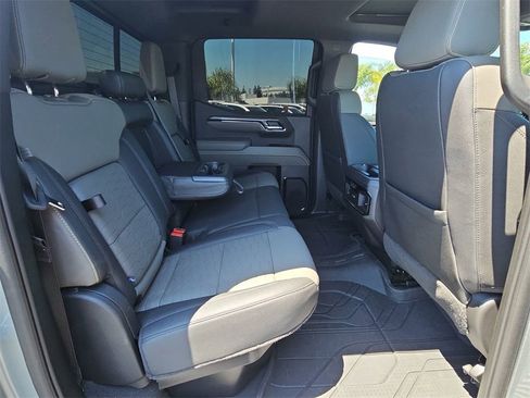 Used 2023 Chevrolet Silverado 1500 ZR2 image 28