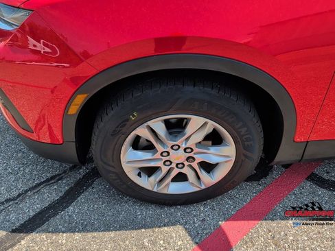 Used 2019 Chevrolet Blazer LT FWD image 11
