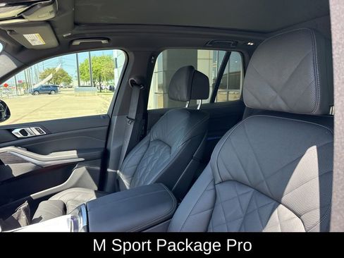 Used 2026 BMW X5 xDrive40i w/ M Sport Package image 3