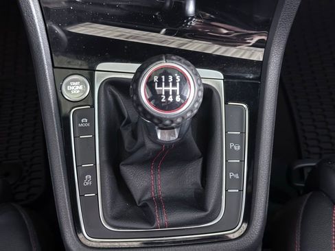 Used 2019 Volkswagen GTI Autobahn image 19