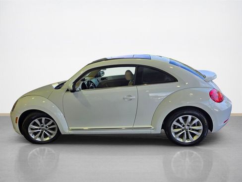 Used 2014 Volkswagen Beetle TDI image 7