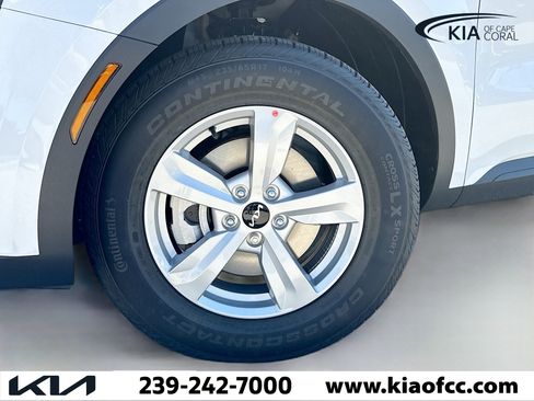 New 2026 Kia Sorento LX FWD image 39