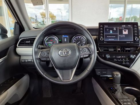 Used 2024 Toyota Camry SE w/ Audio Upgrade Package FWD image 17