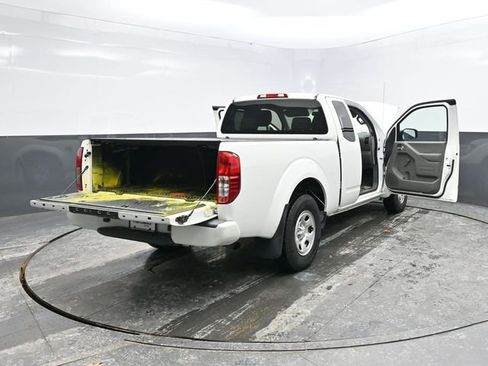 Used 2019 Nissan Frontier S image 38