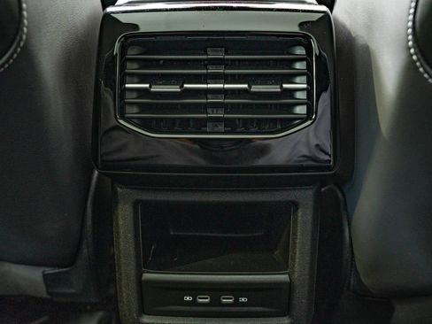 Used 2023 Volkswagen ID.4 Pro S AWD/4WD image 39