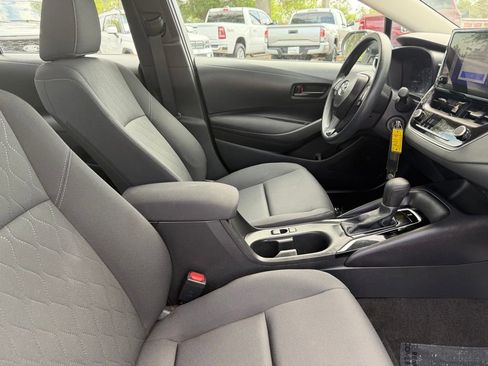 Used 2024 Toyota Corolla LE image 8
