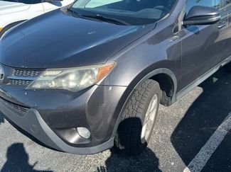 Used 2013 Toyota RAV4 XLE video 1