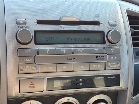 Used 2011 Toyota Tacoma PreRunner image 20