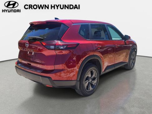 Used 2026 Nissan Rogue SV FWD image 5