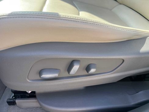 Used 2021 Cadillac XT6 Premium Luxury image 23