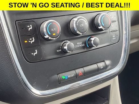 Used 2016 Dodge Grand Caravan SXT FWD image 13