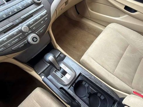 Used 2011 Honda Accord LX image 15