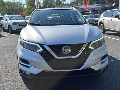 Certified 2021 Nissan Rogue Sport SL w/ Premium Package AWD/4WD image 2