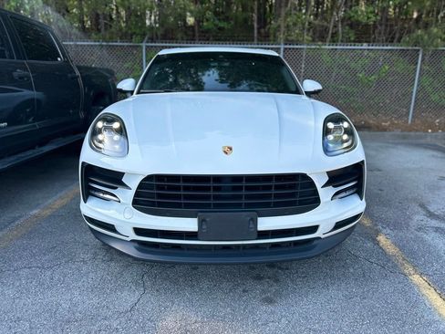 Used 2020 Porsche Macan image 2