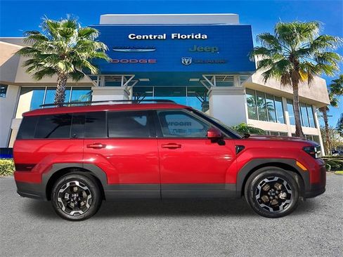 Used 2025 Hyundai Santa Fe SEL image 4