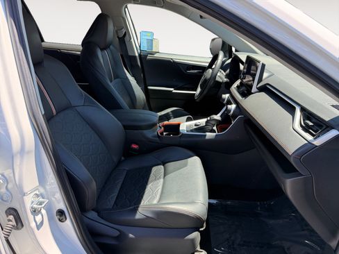Used 2024 Toyota RAV4 Adventure AWD/4WD image 19