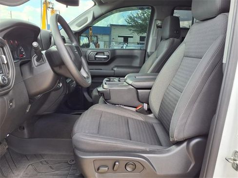 Used 2022 Chevrolet Silverado 1500 Custom Trail Boss w/ LPO, Dark Essentials Package image 6