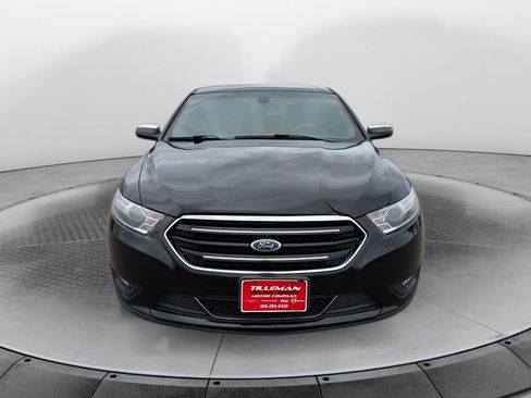 Used 2016 Ford Taurus Limited FWD image 3