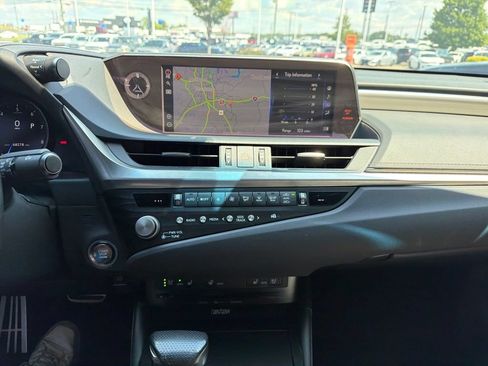 Used 2021 Lexus ES 350 F Sport w/ Special Edition FWD image 22