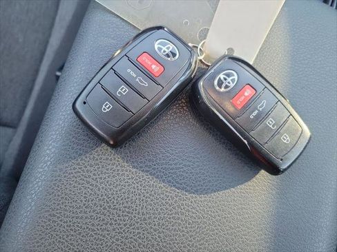 Used 2025 Toyota Camry LE FWD image 36