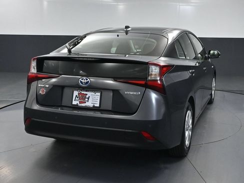 Used 2022 Toyota Prius LE FWD image 6