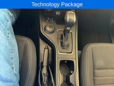 Used 2021 Ford Ranger XLT w/ Equipment Group 301A Mid AWD/4WD image 9